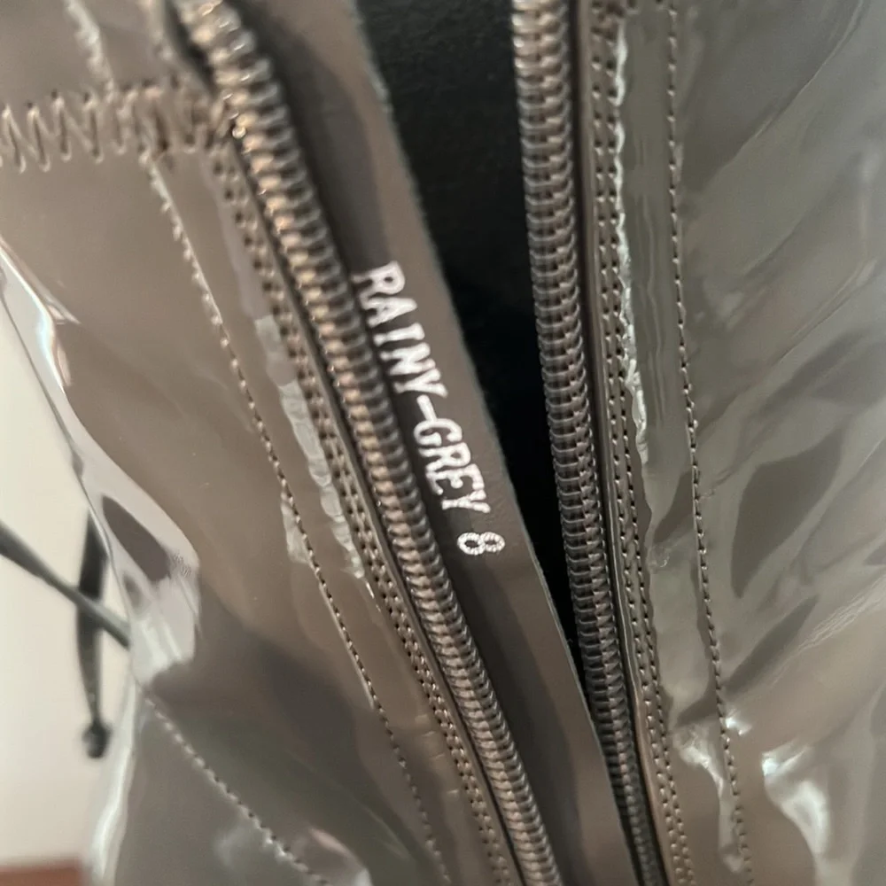 Shmexy boots - Picture 2 of 3